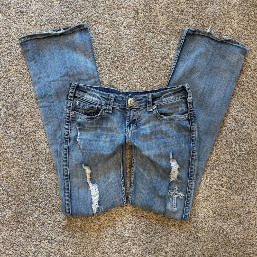 Cowgirl Tuff Co Victory White Cross Distressed Flare Jeans Womens 28x34 Y2K Vibe